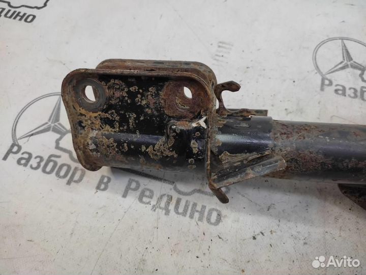 Стойки передние W638 V-class Vito 611.980