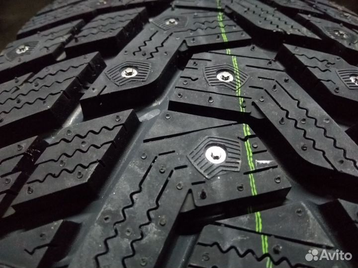 Hankook Winter I'Pike RS2 W429 215/65 R16 102T