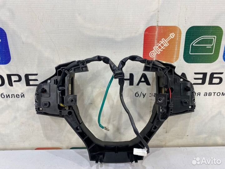 Кнопки в руль Lexus Lx450D 3 2017