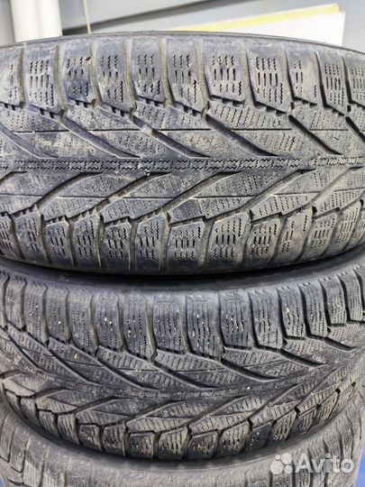 Nokian Tyres Hakkapeliitta R SUV 225/65 R17 102