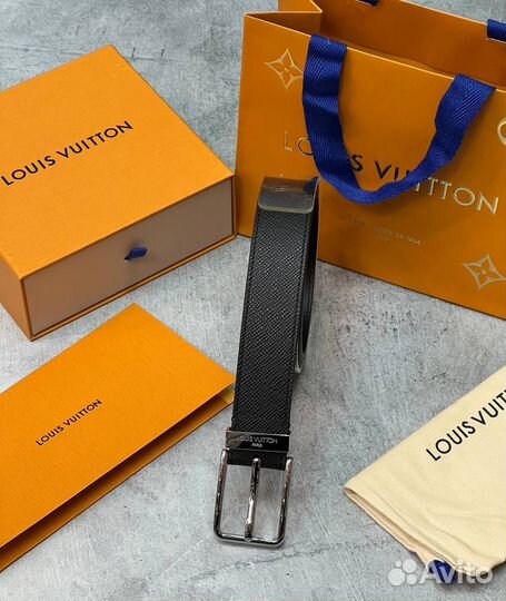 Ремень кожаный Louis Vuitton