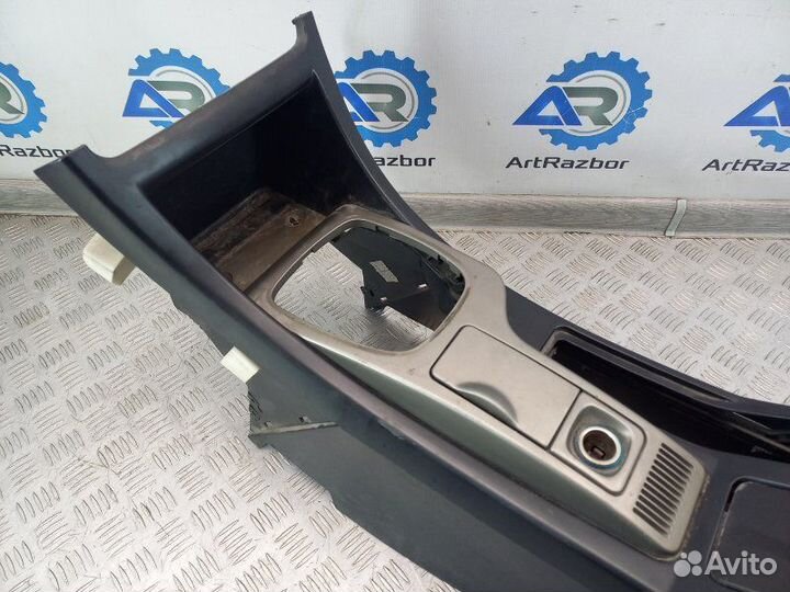 Консоль центральная (тоннель) Chery M11 A3 1.6