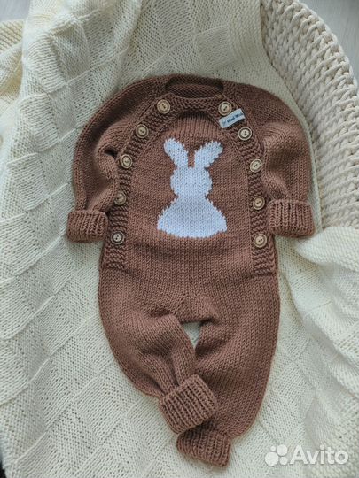 Комбинезон вязаный ручной работы