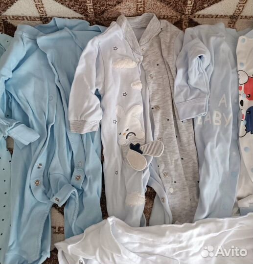 Детские вещи на мальчика от 0 до 6 мес