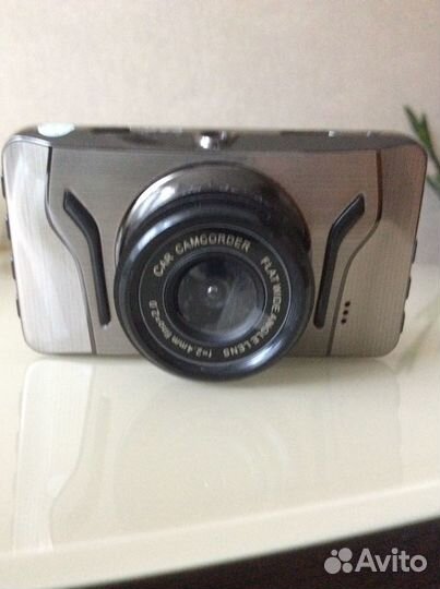 Видеорегистратор Dunobil Zen