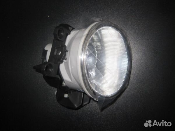 Фара противотуманная правая Toyota Corolla E18