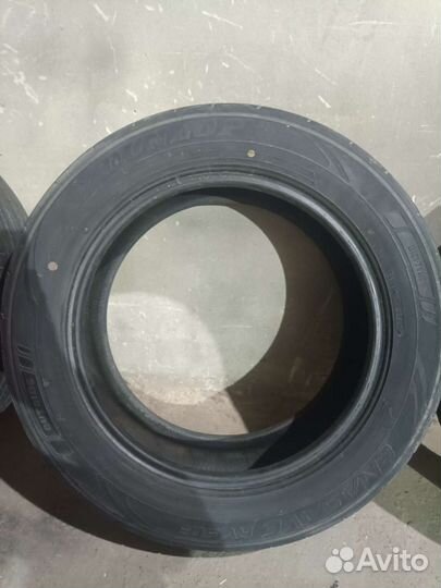 Dunlop Enasave RV503 215/60 R17