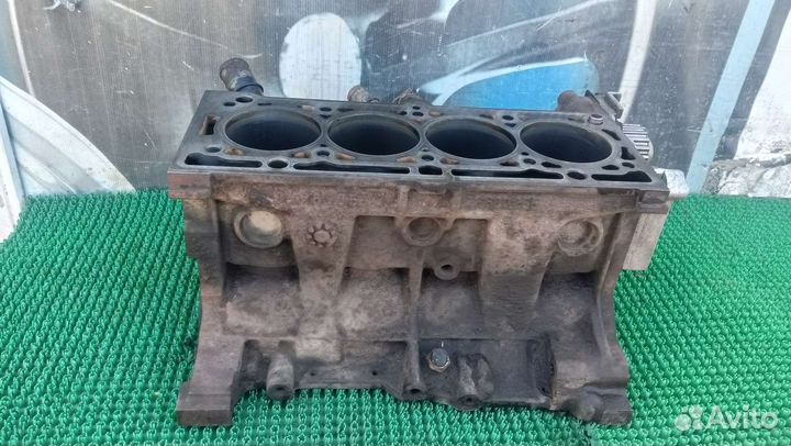 Блок цилиндров Renault scenic 1 1.6