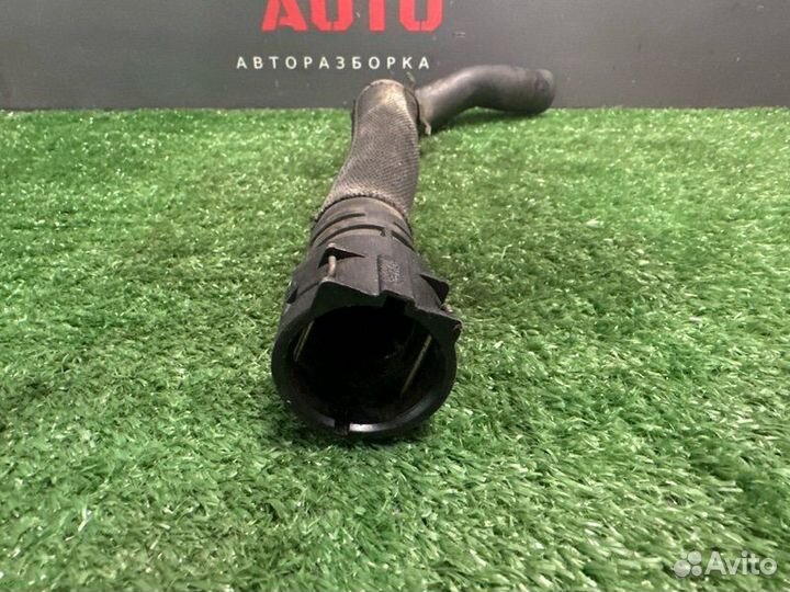 Патрубок радиатора Skoda Yeti 1.4 caxa 2014