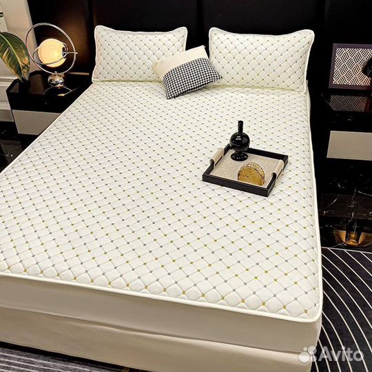 Наматрасник Hilton на резинке толстый из хлопка