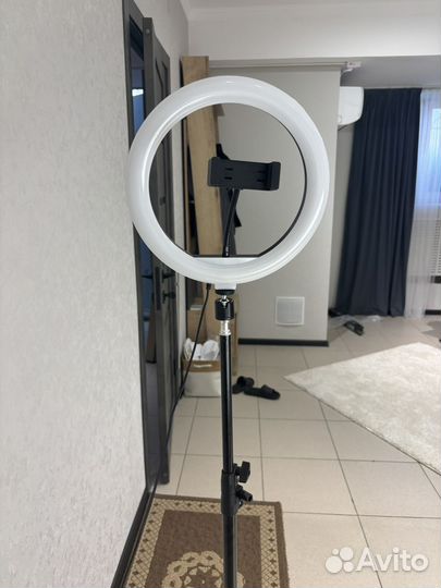 Лампа кольцевая