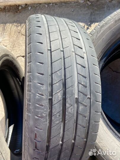 Bridgestone Alenza 001 225/60 R18 104W