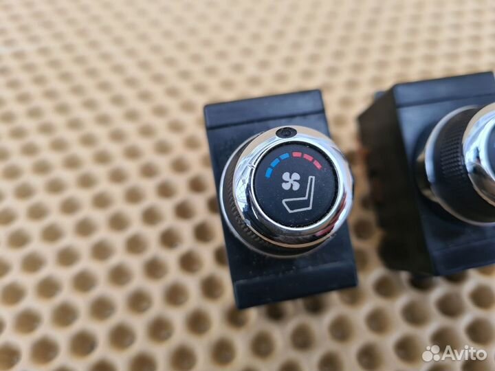 Блок регулировки подогрева передний Infiniti Fx