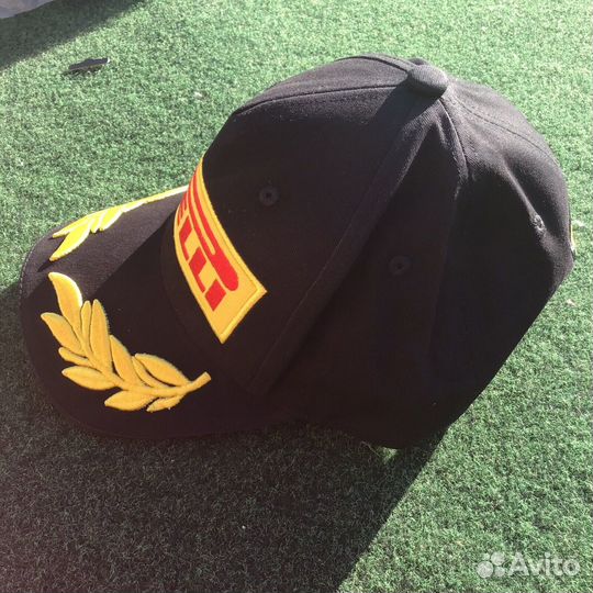 Бейсболка Pirelli и футболка Авторалли