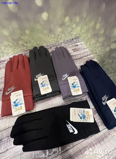 Перчатки Nike новые
