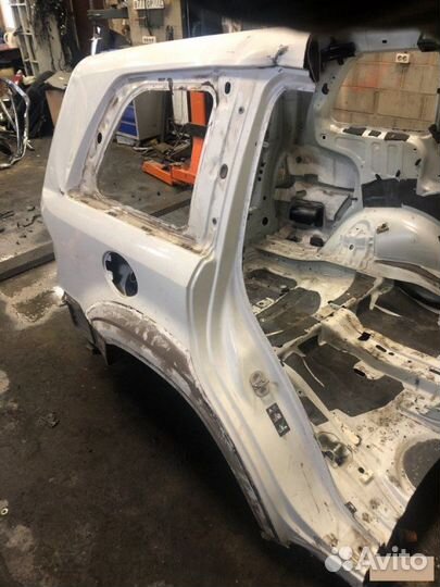 Крыло четверть заднее правое Mercedes-Benz