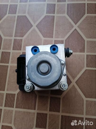 Запчасти на форд и suzuki swift mk 7