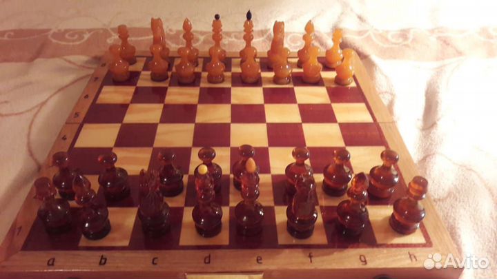 Шахматы янтарные