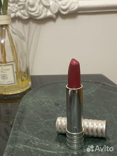 Clinique помада