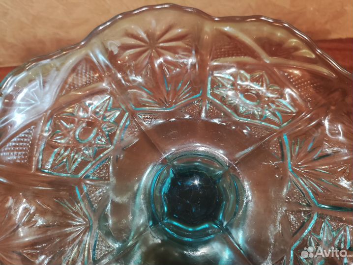 Ваза на ножке СССР купоросное стекло фруктовница