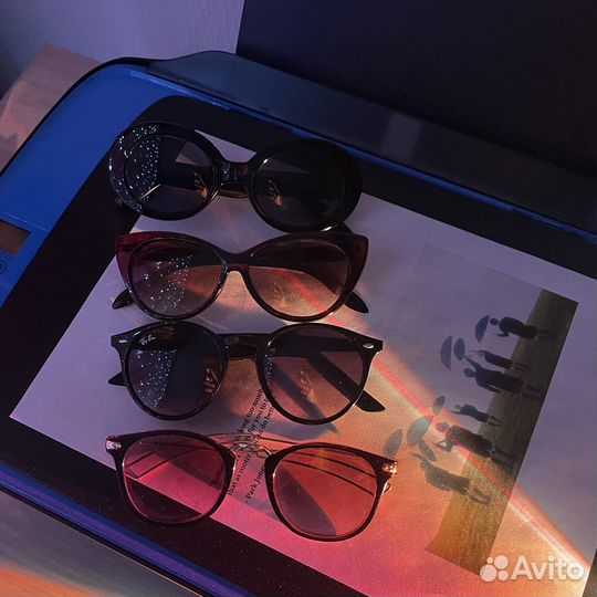 Солнечные очки женские