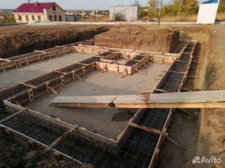 Фундаментные работы / Строительство фундамента