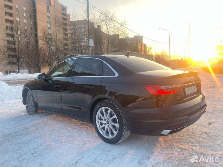 Audi A4 2.0 AMT, 2022, 2 700 км