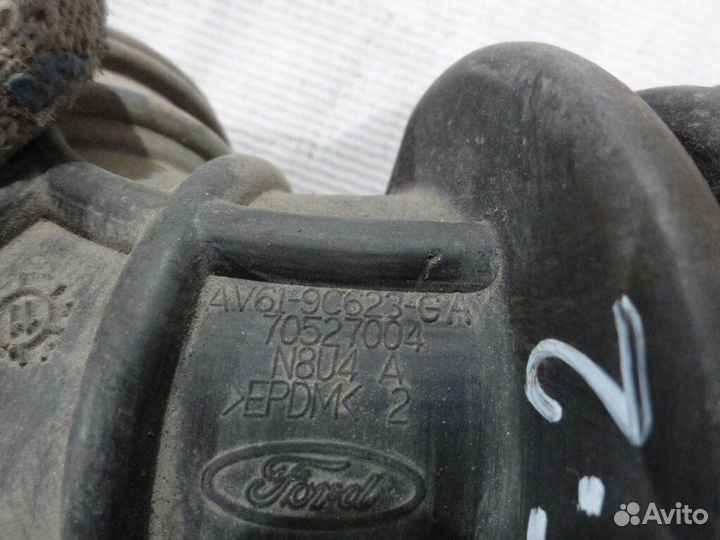 Патрубок воздушного фильтра Ford Focus 3 седан