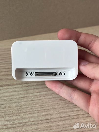 Докстанция iPhone 4/4s