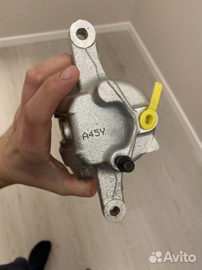 Суппорт тормозной TRW BHW379