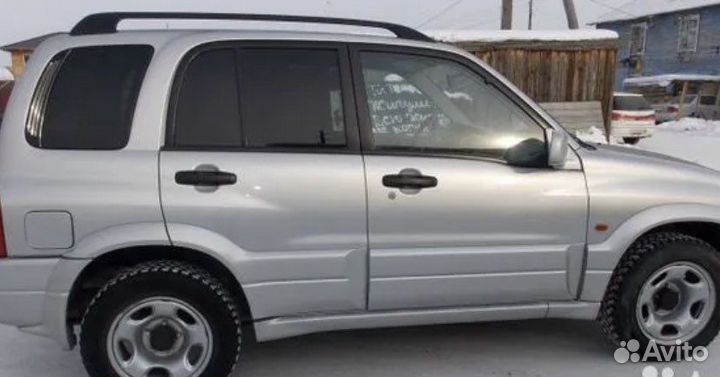 В разборе Сузуки Гранд Витара