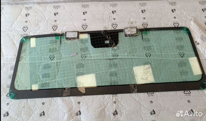 Лобовое стекло g-class