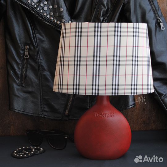 Настольная лампа новая