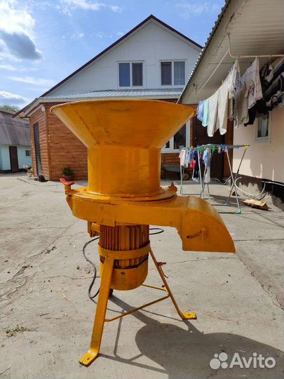 Кормоизмельчитель бу