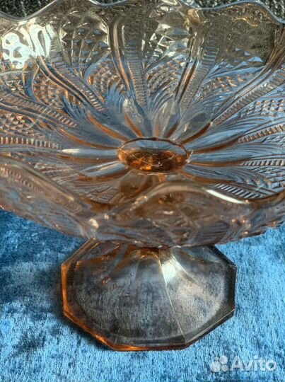 Ваза конфетница фруктовница цветное стекло Хрустал