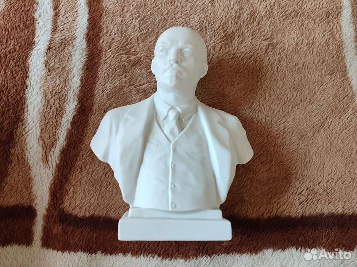 Бюст Ленина лфз
