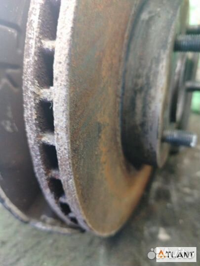 Ступица передняя правая honda stepwgn