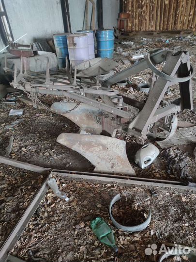 Плуг двухкорпусный