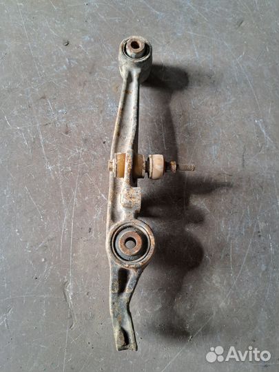 Рычаг передний левый Honda Inspire