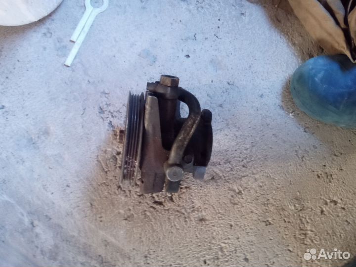 Насос гидроусилителя corolla