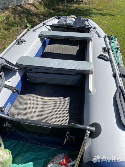 Надувная лодка