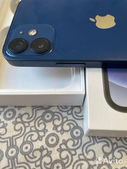 Телефон iPhone 12 mini