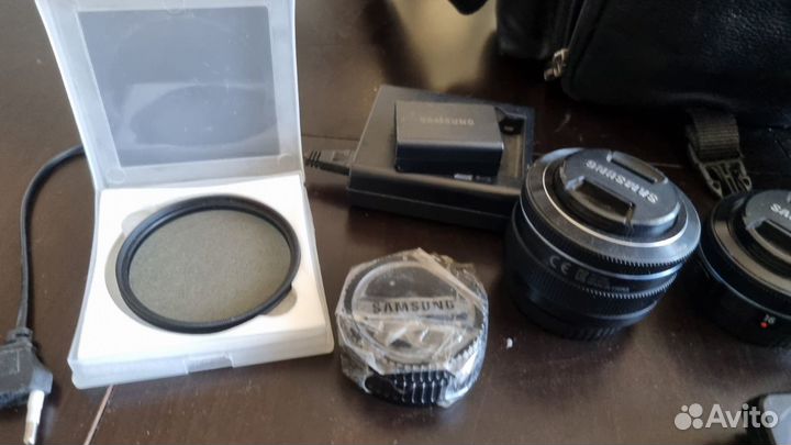 Фотоаппарат Samsung NX1000