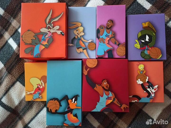 Серия Космический Джем из Макдональдса