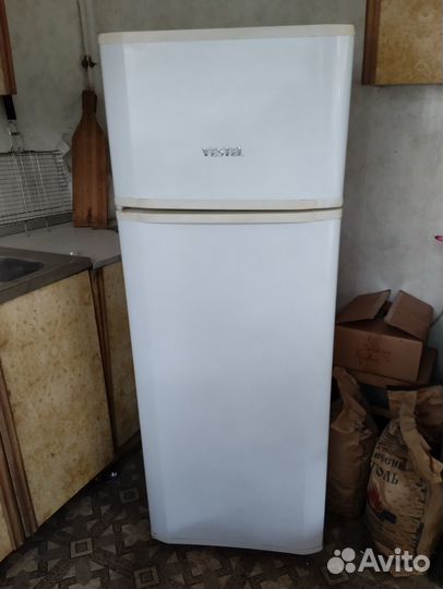 Холодильник Vestel-144