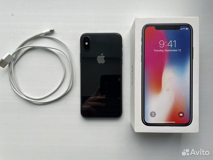 iPhone X, 64 ГБ