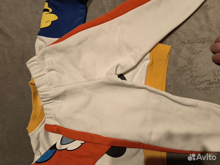 Спортивный костюм на мальчика 104