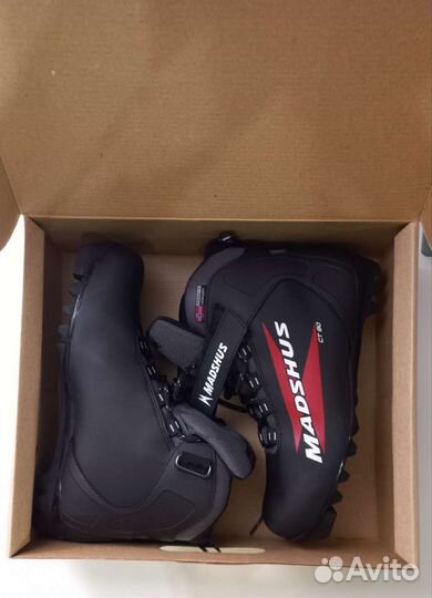 Лыжные ботинки madshus 42 размер
