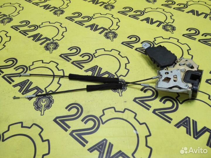 Замок двери задний левый Subaru Forester SG9 EJ255