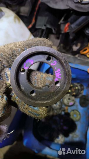 Шестерня коленвала Audi 100c3 035105263C